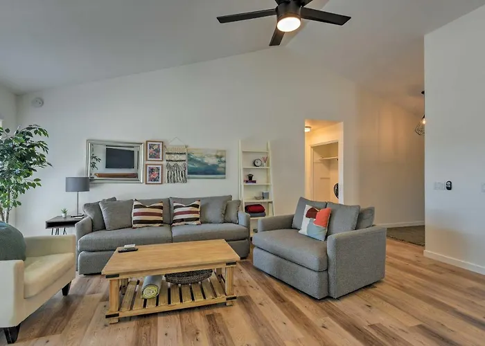 Updated W/ Spacious Backyard & Fire Pit! *
